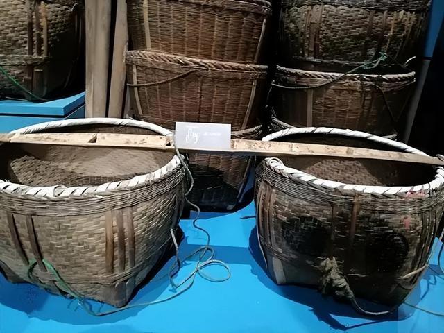 一担粮食是多少斤（父母辈们常用的13种老物件）