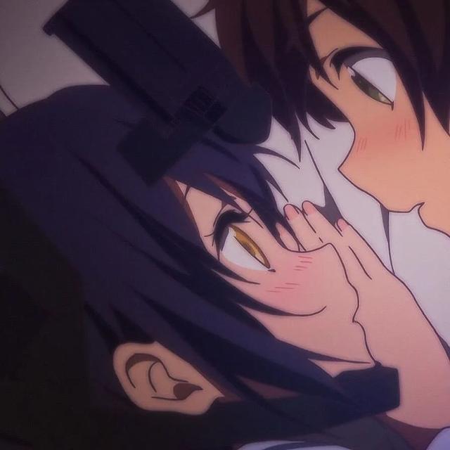 中二病女生特点，中二病也要谈恋爱／动漫女生头像微信（精选中二病也要谈恋爱动漫情侣头像大全）