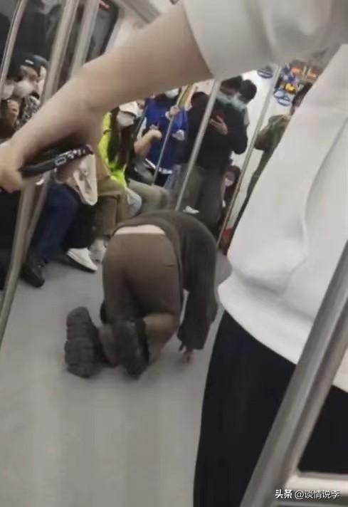 杭州地铁回应女子在车厢内爬行事件，杭州地铁回应女子在车厢内爬行事件是真的吗？