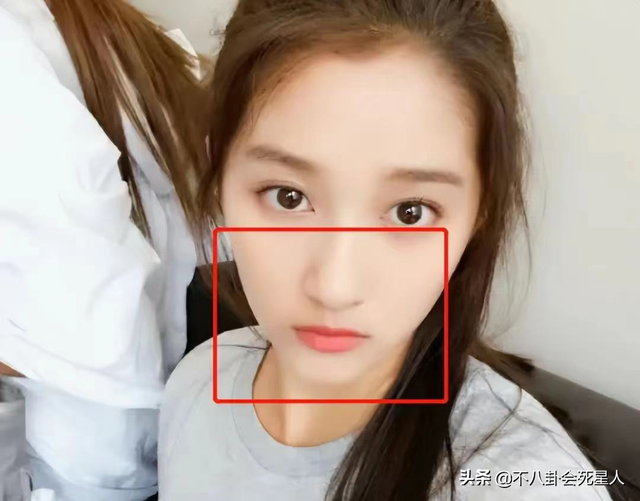 唇形分为哪几种及图片，唇形的种类（斗鸡眼、蒜头鼻、大扁嘴）