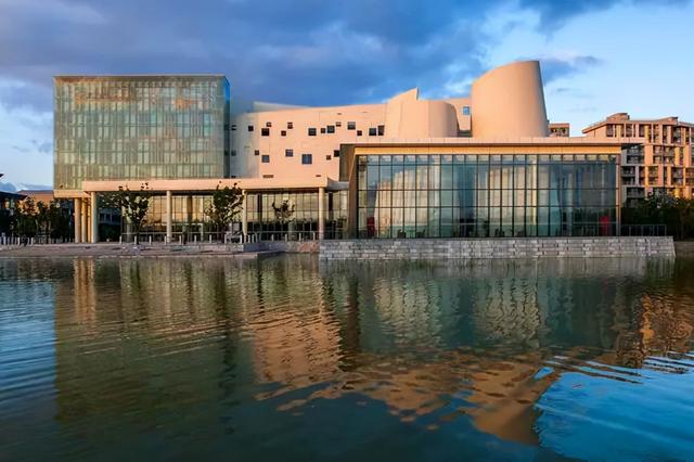 上海全部大学排名，国内大学“前60强”名单公布（家长心目中，哪所大学更强）