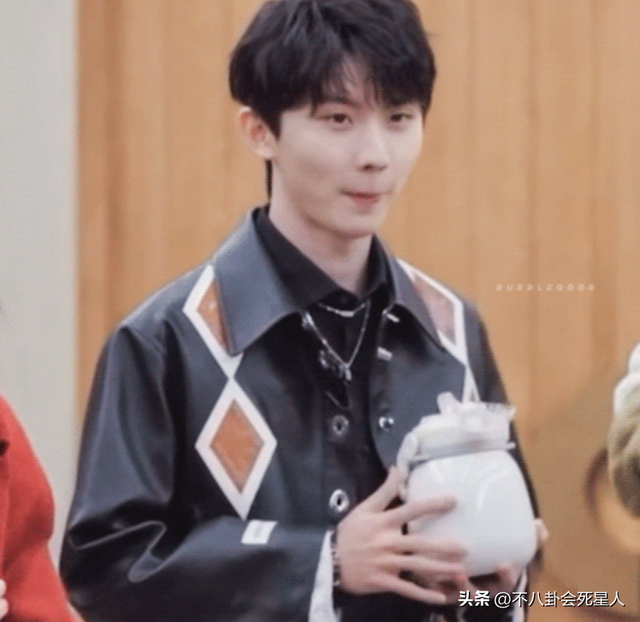 那英现在的状况，被批瞧不起下岗工人