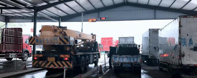 年审需要什么资料，摩托车年审需要什么资料（机动车年检所需资料）