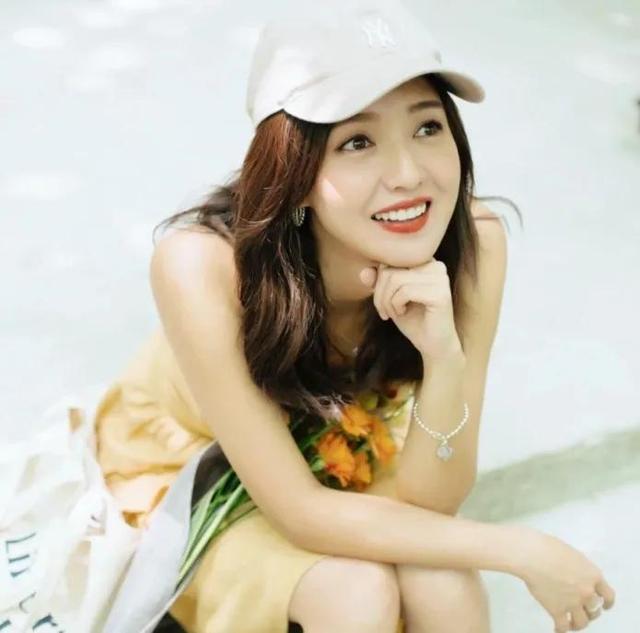 世界上最美的眼睛，世界上最美的眼睛长什么样子（星星般的眼眸里有星辰大海）