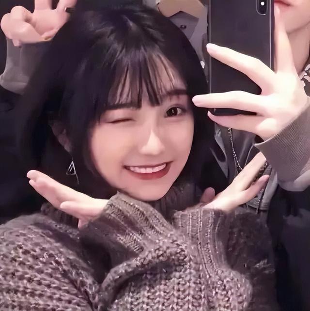 情头一对两张，微信头像，情头一对两张（情侣头像，热门高赞情头）