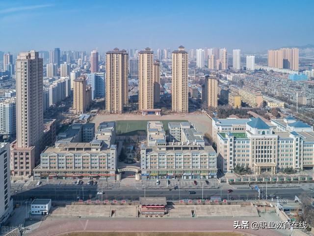 甘肃有什么大学，甘肃省本地有哪些大学（哪些大学的综合实力比较好）