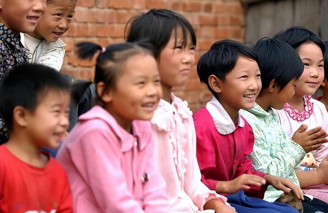 女人梦见吃饺子是什么预兆，女人梦见吃饺子（长大后才懂大姨的心酸）