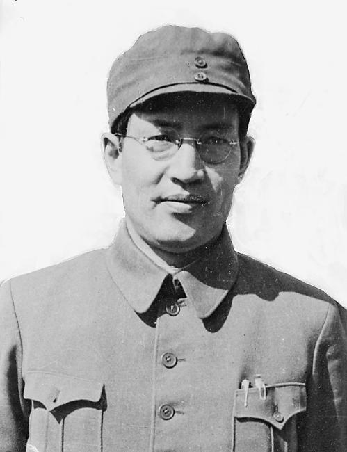 朱瑞将军生平简介，远不止是炮兵司令
