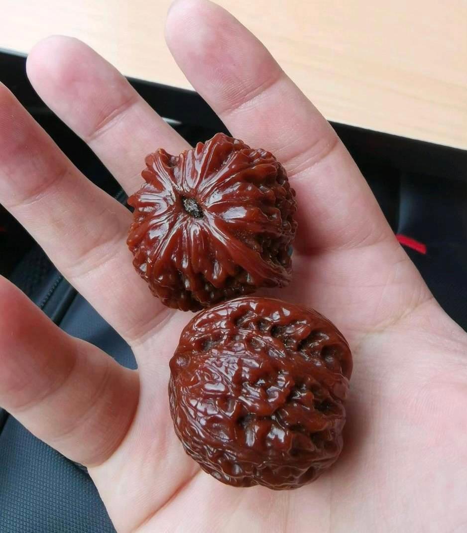 拍卖竞标的奢侈品,文玩核桃凭什么卖出天价?