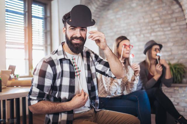 泡泡糖怎么打响，吃泡泡糖怎么连续打响（50个室内趣味游戏活动）