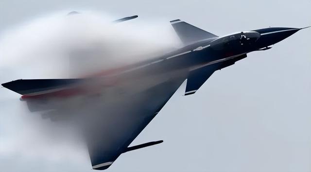 杭州现巨响疑是音爆，杭州、绍兴突发巨响网友称被震到（杭州绍兴突发巨响网友称被震到m）