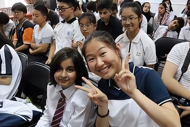 适合初中生的发型男，初中生发型男（初中生的“标准发型”已出炉）