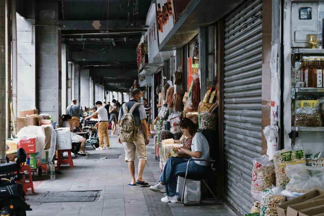 广州小饰品批发市场，义乌小饰品批发市场在哪里（我发现广州人的快乐你根本想不到）