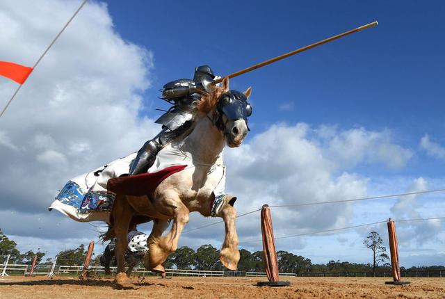 横槊赋诗的释义，横槊赋诗的释义是啥（没落的“槊”到底是什么东西）