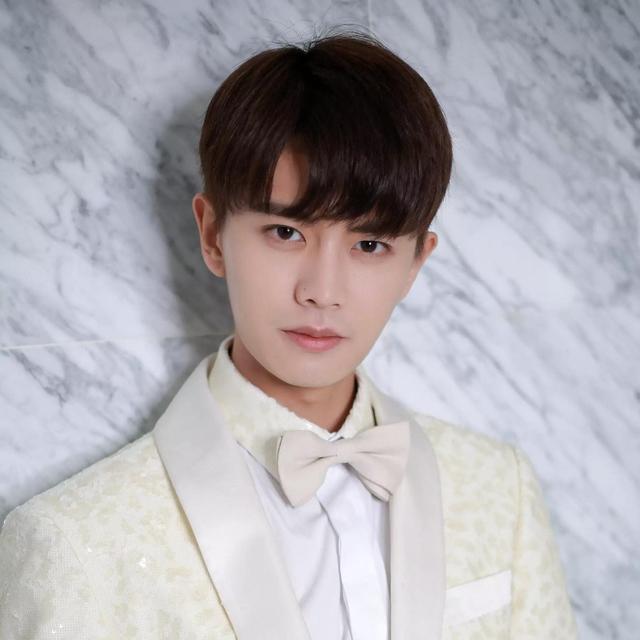 好看的头像男生二次元，好看的二次元男生头像 心动颜颜可好微信（超甜任嘉伦头像）