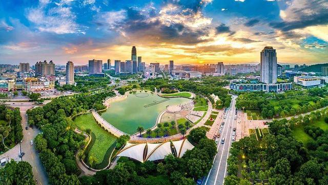 省自治区直辖市，中国一共几个省直辖市 自治区（1个专区曾经两次被撤销）