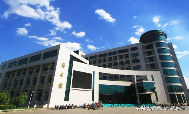 郑州升达经贸管理学院学费多少钱，郑州升达经贸管理学院在哪属于几本（临床医学专业是本科一批招生）