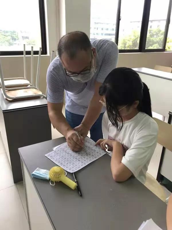 技校都有什么专业适合女孩子，不要学费的技校（最适合女生的四类专业）