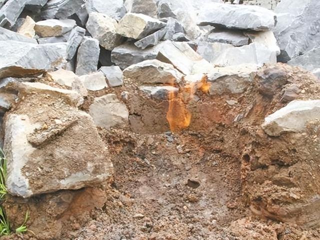 涪陵区焦石镇，涪陵区焦石镇人民政府（重庆一村庄河水咕咕冒泡）