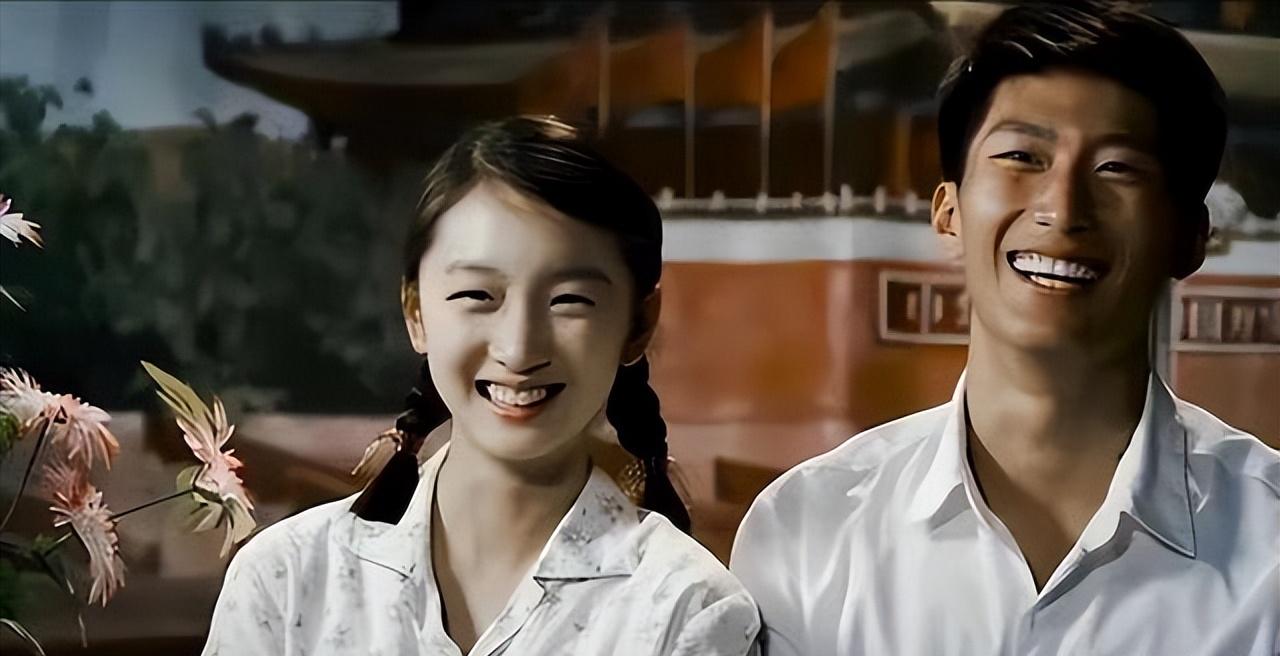 的曾志伟当着在场所有人的面吹嘘起了自己的感情经历;"我潜了周冬雨"