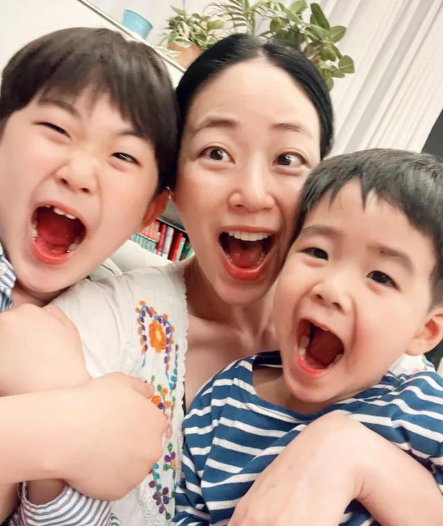 零绯闻！相恋3年，结婚12年，他们的婚姻生活幸福又美满
