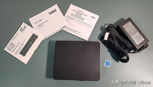 合金弹头峡谷战，合金弹头通关图片（仅约一瓶饮料容积的千元级迷你主机）