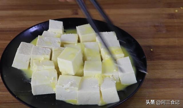 炖豆腐的做法窍门，鳕鱼炖豆腐的做法视频（白菜炖豆腐怎么做最好吃）