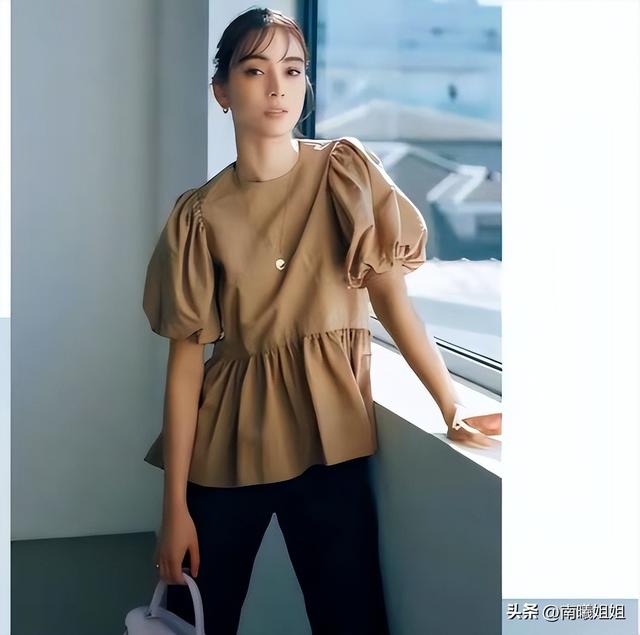 皮肤黑适合穿这6个颜色，皮肤黑适合穿哪6个颜色（建议皮肤偏黄、偏黑的女人）