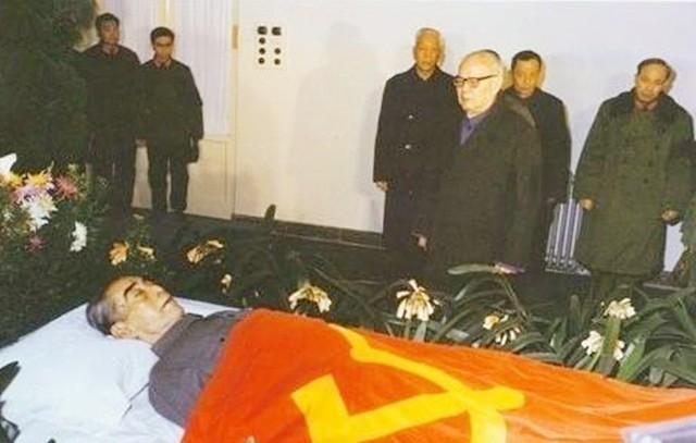 联合国下半旗，联合国下半旗致哀的人都有谁（联合国为中国“降半旗”）