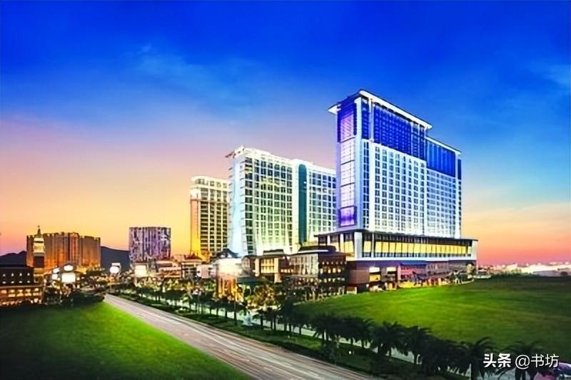中国最高的建筑(武汉最高楼606大厦)