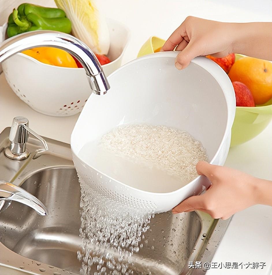 用碗蒸米饭怎么蒸多长时间，用碗蒸米饭怎么蒸（蒸米饭只添水就错了）