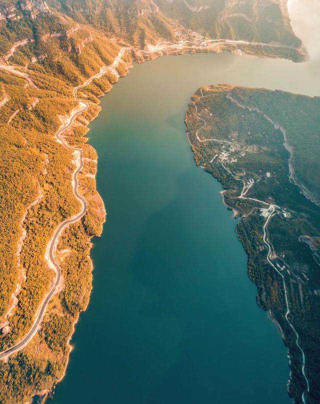 举起手来拍摄地，举起手来拍摄地郭亮村介绍（悬崖上有隐秘古村）