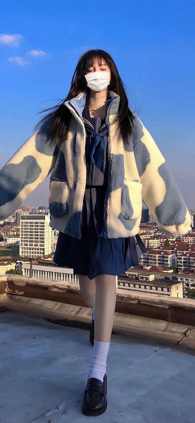 抖音很火的图，抖音很火的图片加文字（超好看的抖音热门潮图壁纸精选）