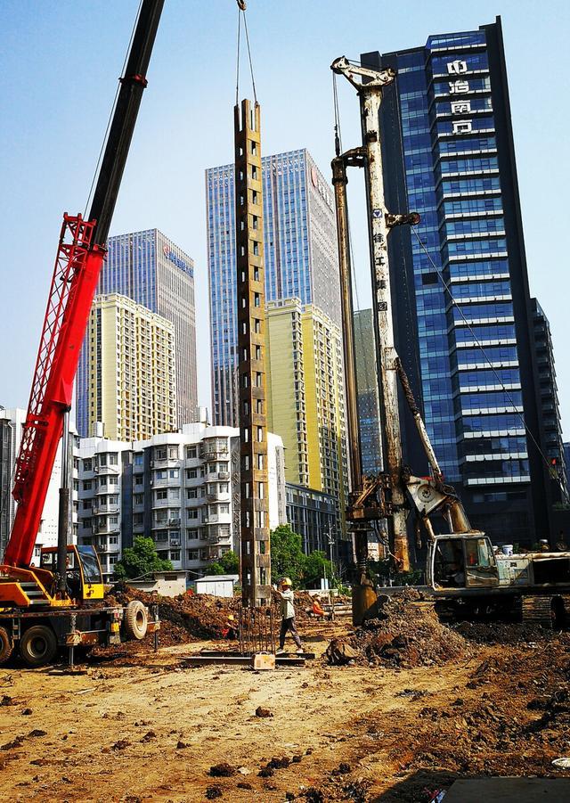 如何考好语文，如何考好语文作文（语文成绩不好先别着急抓阅读和写作）