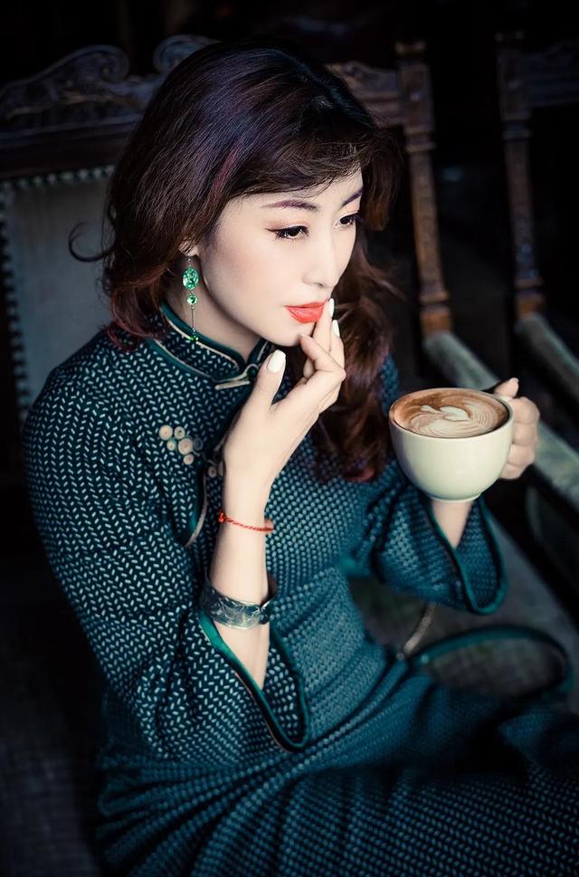 表情控制技巧，人像摄影中如何控制模特的表情