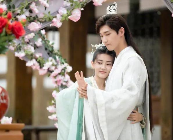 高分甜宠剧推荐，看完比自己谈恋爱还上头