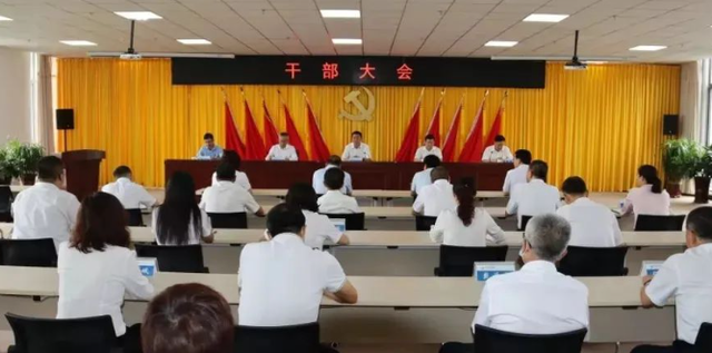 兰考三农职业技术学院，兰考三农职业学院（两所高职校迎来新任党委书记）