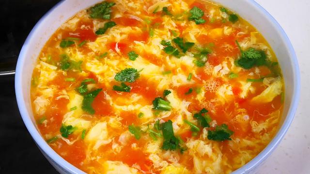 鸡蛋汤怎么做好吃，鸡蛋汤怎么煮才好吃又营养（做蛋花汤好吃有诀窍）