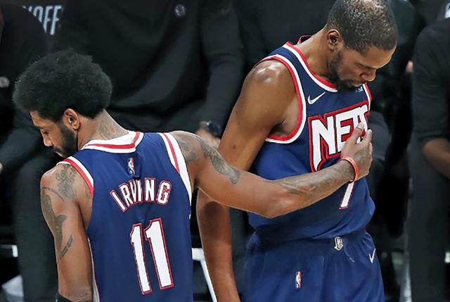 我闭上眼睛就是天黑，阿杜在车底是什么意思（篮网，将欧文打回“人间”）