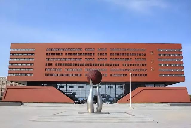 成都信息工程大学排名，成都信息工程大学是不是双一流大学（优势学科不相同）