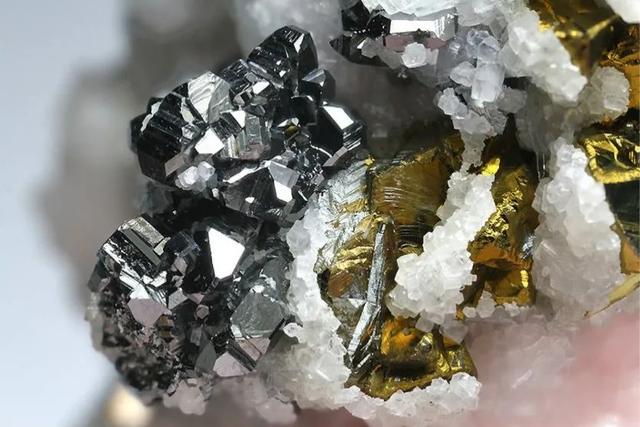 铅的化学元素符号，pb是什么元素怎么读（地球杂志：大“铅”世界）