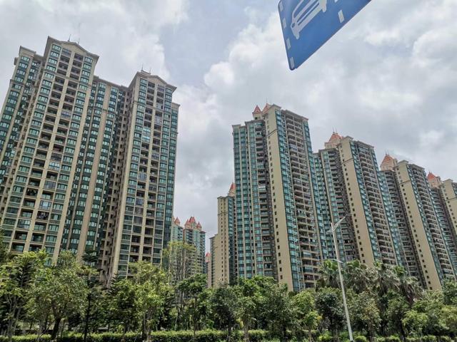 专家建议未来三年不宜买房，房价未来走势如何现在买房值不值（这四点建议请大家一定要记住）