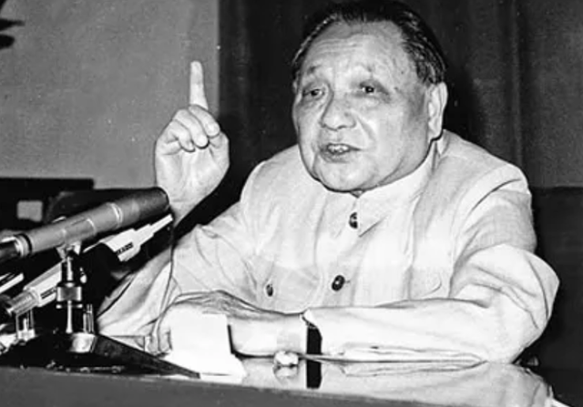 精兵简政的精是什么意思，精兵简政的精是什么意思字典上的解释（邓小平向全世界宣布裁军百万）