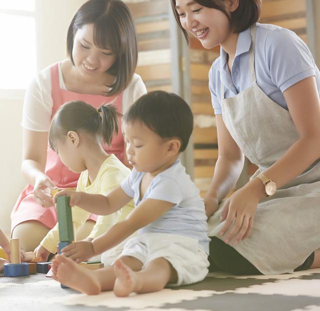 幼儿园小班育儿知识，幼儿园小班育儿知识图片（帮助新生入园不哭也不闹）