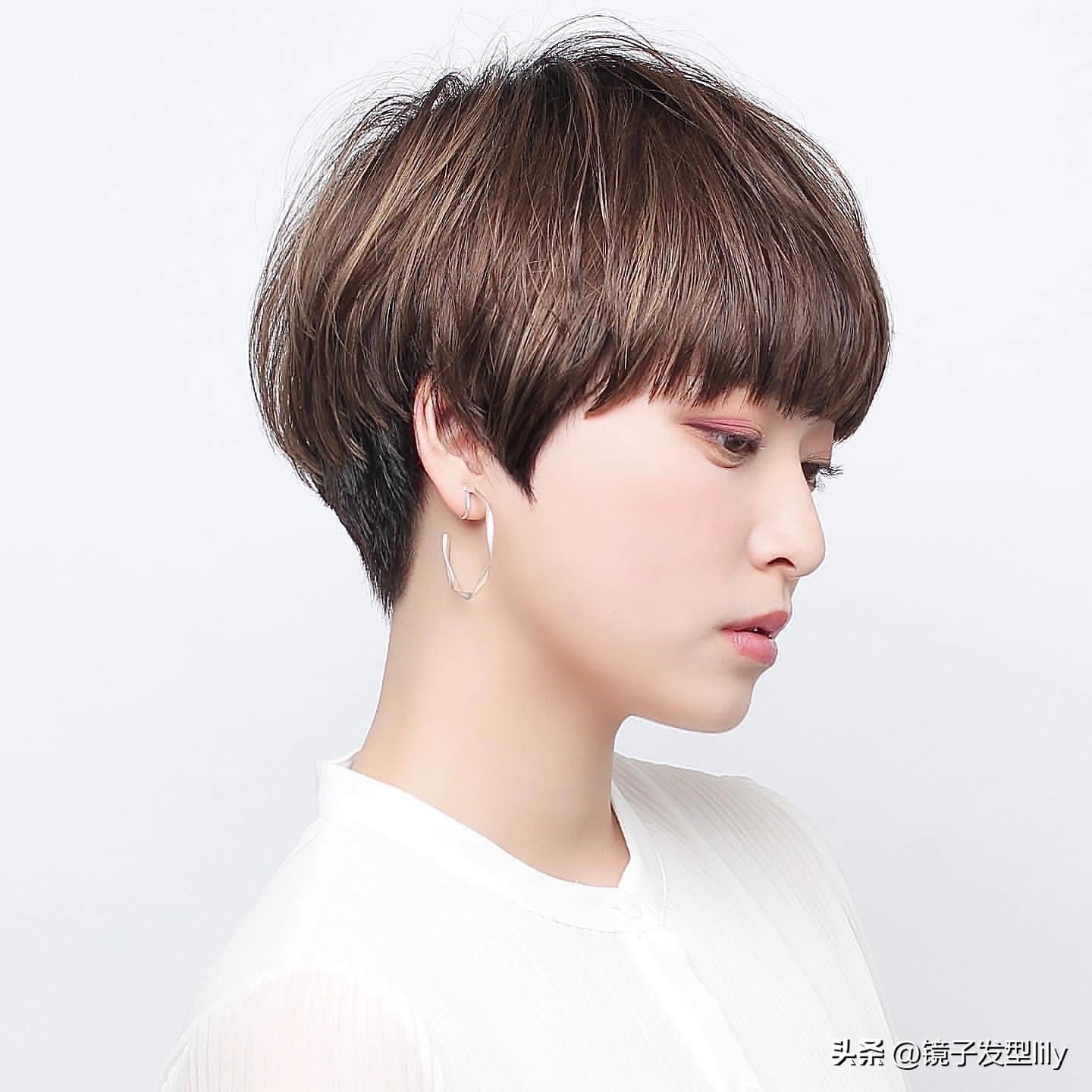 头大适合什么发型,头比较大的人适合剪什么发型(越剪越美的发型17款)