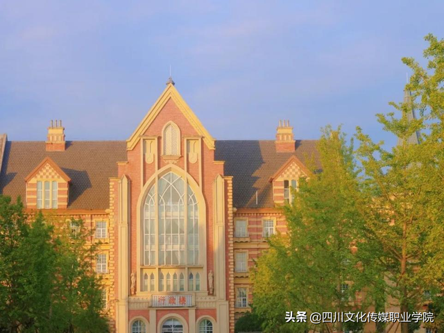 四川文化传媒职业学院，2021四川文化传媒职业学院地址在哪里（致2022年初中毕业的你）