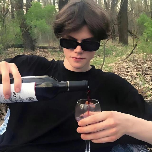 适合男人用的微信头像有哪些，好看的微信头像男人专用 个人私藏(2)（而不是解释自己）