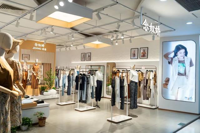 暇步士女鞋价格表，暇步士女鞋价格表和图片（贵友给你夏日不宅家的理由）