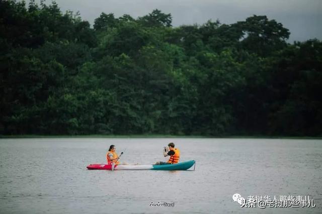 老挝的琅勃拉邦风情，到底有多狼狈和尴尬