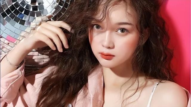 强生美瞳月抛多少钱(强生美瞳有月抛吗)